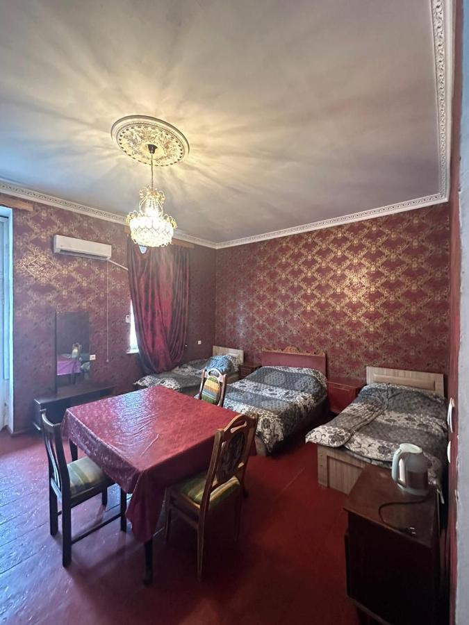 Sabir'S Apartment Old Town Tbilissi Extérieur photo